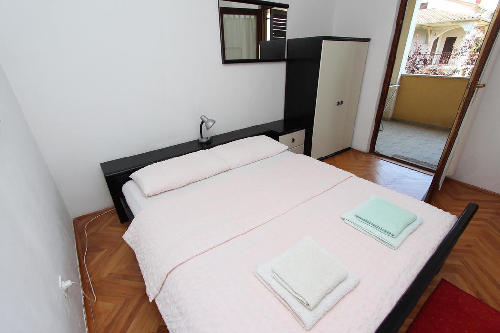 Apartments Lora Ровінь Екстер'єр фото