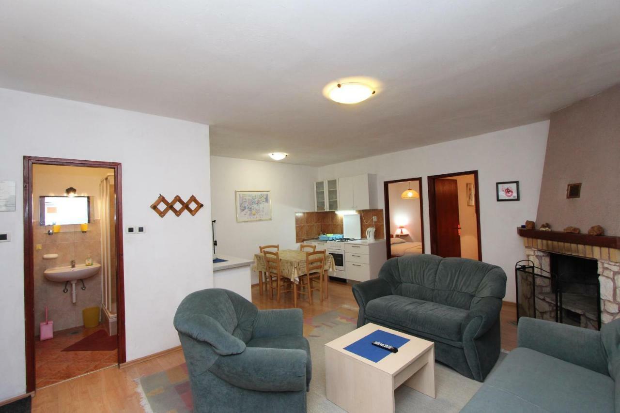 Apartments Lora Ровінь Екстер'єр фото
