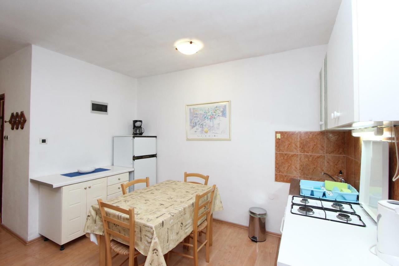 Apartments Lora Ровінь Екстер'єр фото