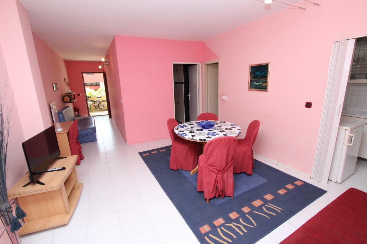 Apartments Lora Ровінь Екстер'єр фото
