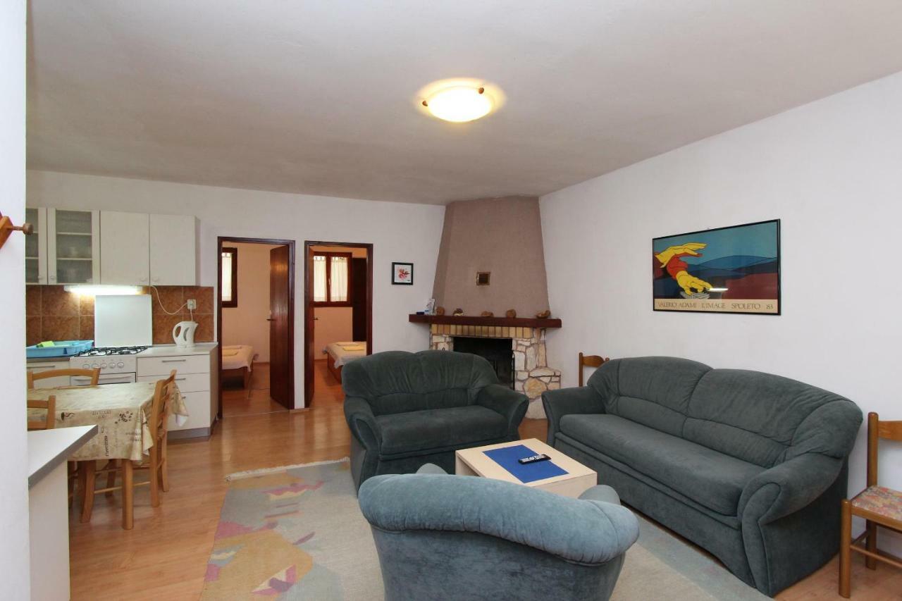 Apartments Lora Ровінь Екстер'єр фото