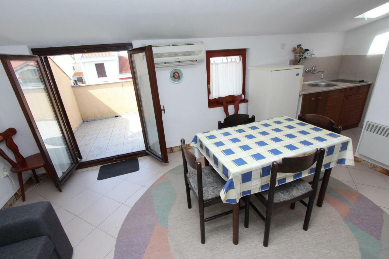 Apartments Lora Ровінь Екстер'єр фото