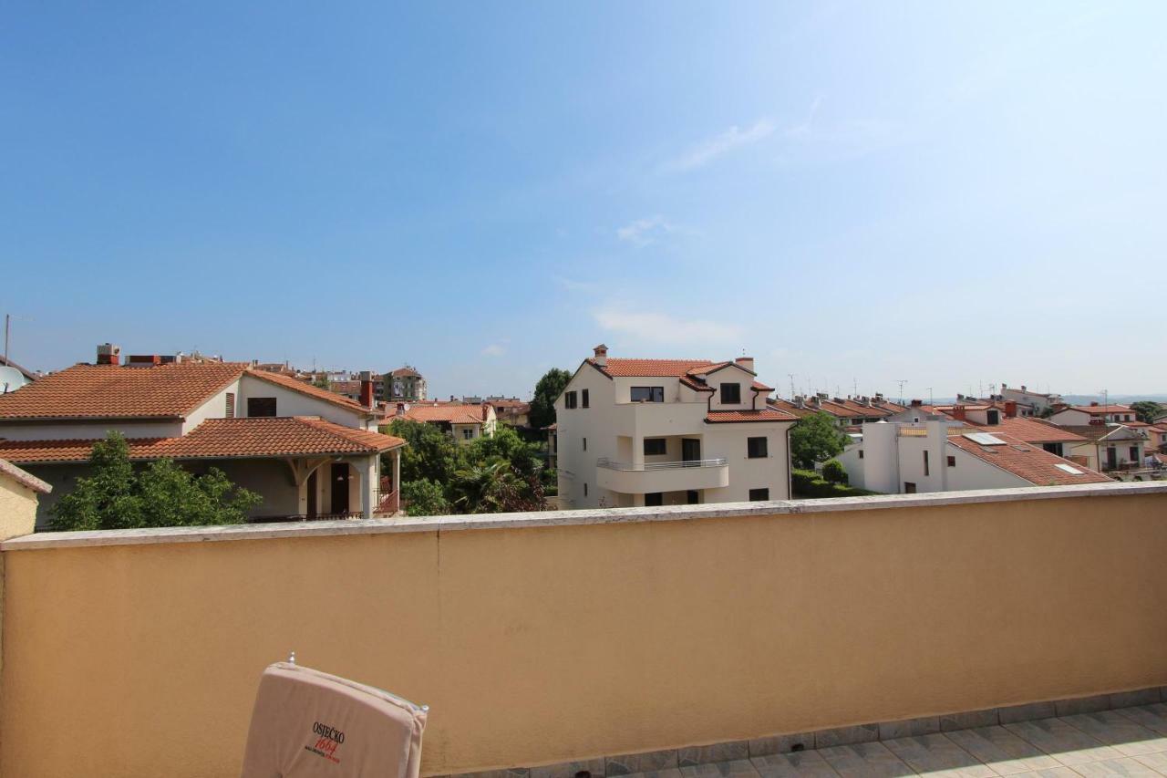Apartments Lora Ровінь Екстер'єр фото